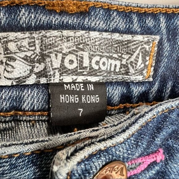 Volcom Bermuda Denim Jean Shorts  Size 7 - Picture 6 of 9